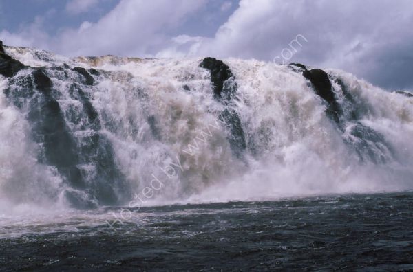 Water Falls, El Parque Cachamay, Puerto Ordaz